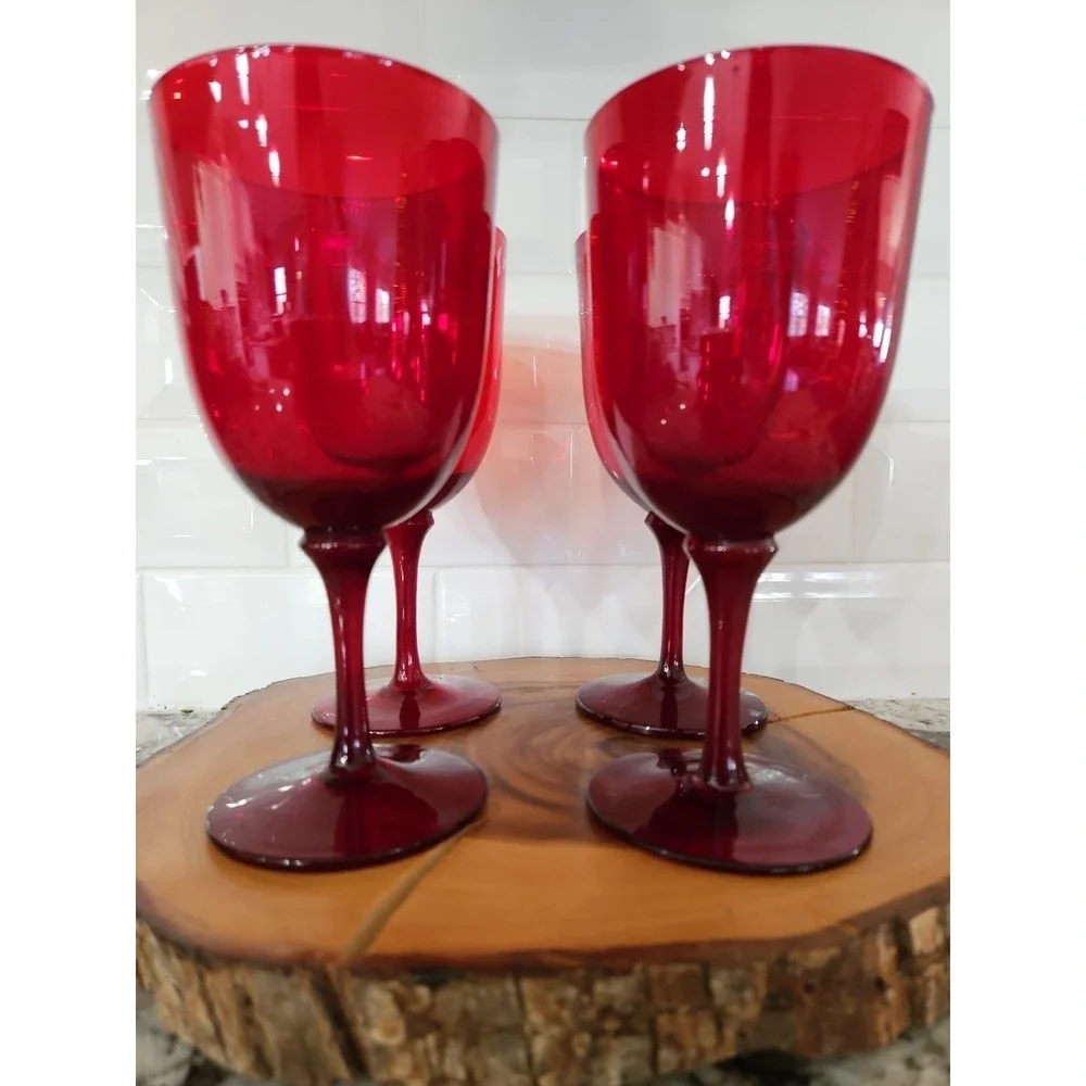 Martha‎ Stewart  Red Glassware Set 4 Piece 12 Ounce Red Goblets